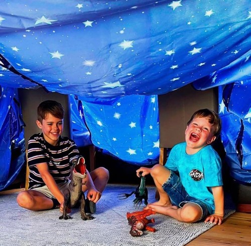 Molcey blanket fort - fort, building